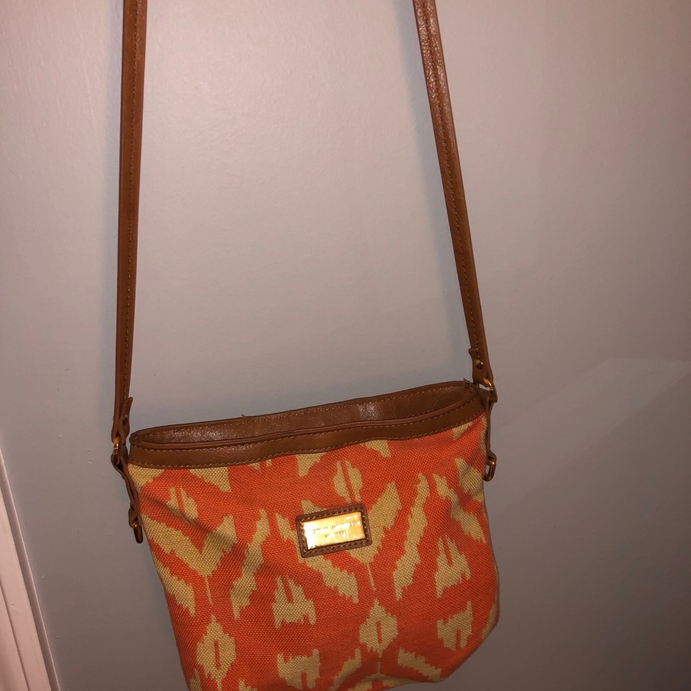 Tommy Hilfiger cross body purse